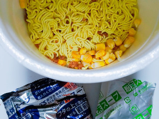 「マルちゃん ごつ盛り コーン味噌ラーメン カップ138g」のクチコミ画像 by nag～ただいま留守にしております～さん