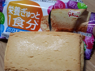 「江崎グリコ バランスオン miniケーキ チーズケーキ 袋23g」のクチコミ画像 by レビュアーさん