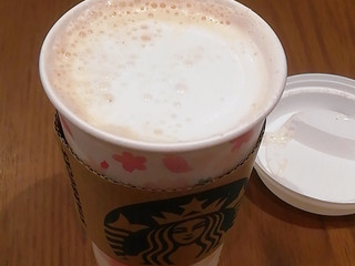 スターバックスラテ スターバックス新作チルドカップ「バタースコッチラテ」濃厚バター