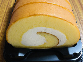 中評価】ヤマザキ ホイップクリームロールケーキ バニラシード 中評価】ヤマザキ ホイップクリームロールケーキ バニラシード