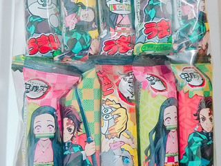 「やおきん うまい棒 こぉんぽたぁじゅ味 鬼滅の刃 袋1個」のクチコミ画像 by nag～ただいま留守にしております～さん