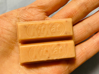 中評価】ネスレ キットカットミニ オトナの甘さ ストロベリーの 中評価】ネスレ キットカットミニ オトナの甘さ ストロベリーの