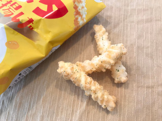 「武平作 さらに濃厚になった極濃コンポタつな揚げ 袋38g」のクチコミ画像 by やにゃさん