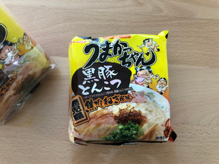ハウス うまかっちゃん 黒豚とんこつ（ハウス食品）クチコミ3件・評価