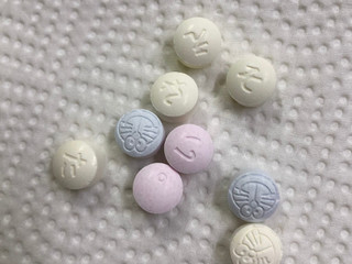 OExバンダイ　Ｂ１０（２５Ｇ） ドラえもんもじたべるラムネ×96個