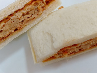 「ヤマザキ ランチパック メンチカツ 袋2個」のクチコミ画像 by みほなさん