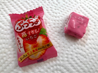 高評価】UHA味覚糖 ぷっちょ 苺すぎるいちごの感想・クチコミ