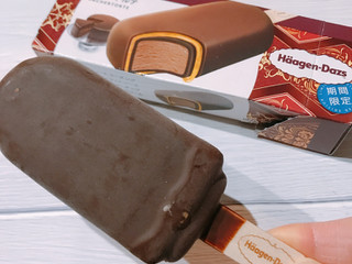 「ハーゲンダッツ バー ザッハトルテ 箱74ml」のクチコミ画像 by ice-tokkoさん