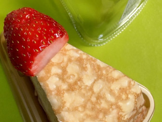 中評価】セブン＆アイ セブンプレミアム 16層のミルクレープの感想