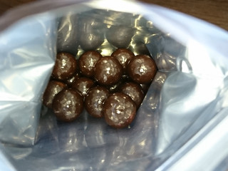 「トップバリュ 砂糖不使用チョコレートビターカカオ70％ 袋36g」のクチコミ画像 by もぐりーさん