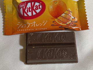 「ネスレ キットカット ショコラオレンジ ミニ 袋10枚」のクチコミ画像 by ぺりちゃんさん
