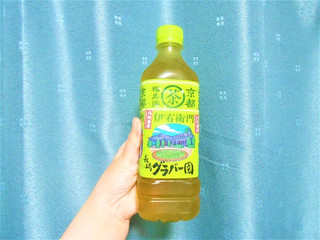 「サントリー 緑茶 伊右衛門 旨味茶葉入り ペット525ml」のクチコミ画像 by tibihiromiさん