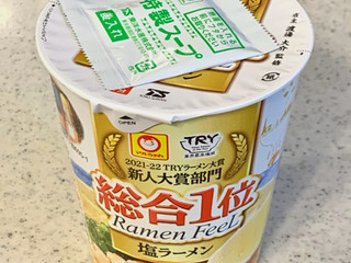 Ramen FeeL 塩らぁ麺 マルちゃん Amazon.co.jp: 【販路限定品】マルちゃん Ramen FeeL 塩らぁ麺