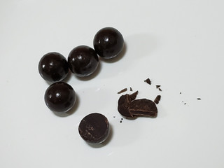 「トップバリュ 砂糖不使用チョコレートビターカカオ70％ 袋36g」のクチコミ画像 by みにぃ321321さん