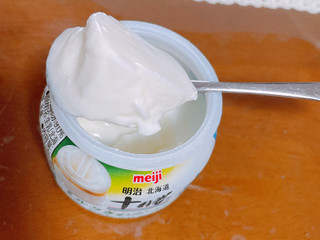 「明治 北海道十勝 ミルクきわだつヨーグルト カップ78g×4」のクチコミ画像 by ボスレーさん