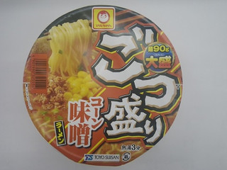 「マルちゃん ごつ盛り コーン味噌ラーメン カップ138g」のクチコミ画像 by キックンさん