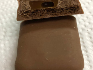 専用　ティムタム デラックスソルテッドカラメルブラウニー8枚×72個 高評価】ARNOTT'S TimTam DELUXE