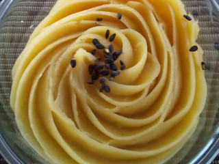 「ローソン Uchi Cafe’ ほくほく芋のパフェ」のクチコミ画像 by るったんさん