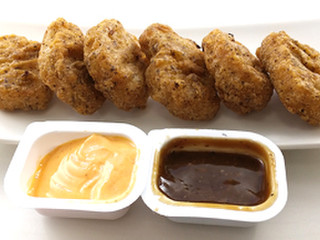 「マクドナルド スパイシーチキンマックナゲット 黒胡椒ガーリック」のクチコミ画像 by くまプップさん