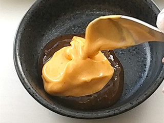 「マクドナルド スパイシーチキンマックナゲット 黒胡椒ガーリック」のクチコミ画像 by くまプップさん