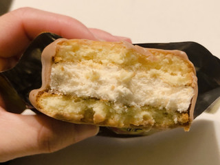 「ロッテ チョコパイアイス ショコラモンブラン 袋50ml」のクチコミ画像 by こつめかわうそさん