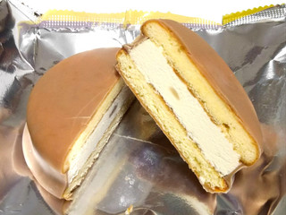 「ロッテ チョコパイアイス ショコラモンブラン 袋50ml」のクチコミ画像 by つなさん