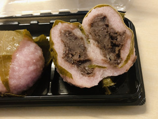 桜餅  2月4日(日)より、春のお菓子『桜餅』販売開始のお知らせ｜くら