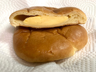 「ファミリーマート ファミマ・ベーカリー ファミマ・ザ・クリームパン」のクチコミ画像 by SANAさん