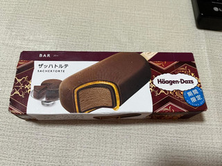 「ハーゲンダッツ バー ザッハトルテ 箱74ml」のクチコミ画像 by harrryさん
