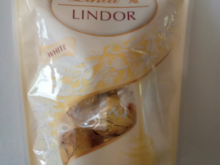 高評価】リンツ リンドール ホワイトの感想・クチコミ・商品情報【もぐ