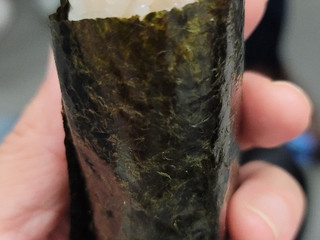 「ニューデイズ 手巻寿司 まぐろたくあん」のクチコミ画像 by タケダさん