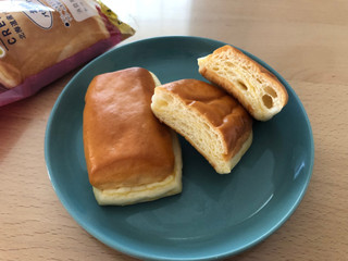 中評価】ヤマザキ BAKE ONE しっとりクリームパン 北海道