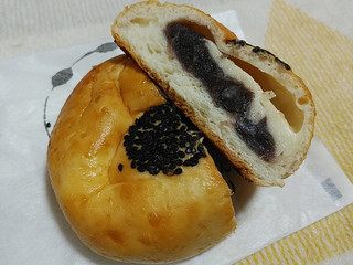 高評価】ライフ 手包み2層あんぱん 十勝産小豆の粒あん＆豆乳クリーム