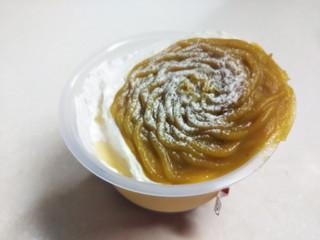 「モンテール 小さな洋菓子店 焼プリン・モンブラン」のクチコミ画像 by なんやかんやさん