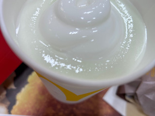 「マクドナルド 月見 マックシェイク 長野県産シャインマスカット 長野県産シャインマスカット果汁1％」のクチコミ画像 by ドライマンさん