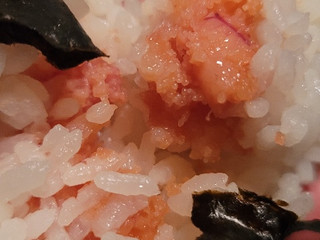 「ローソン おにぎり屋 金しゃりおにぎり 熟成生たらこ」のクチコミ画像 by タケダさん