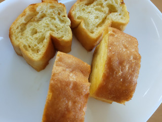 「ファミリーマート ファミマ・ベーカリー ミニフレンチトースト 4個」のクチコミ画像 by はるなつひさん