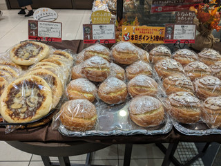 「ポンパドウル 横濱ロール 馬車道カスタード」のクチコミ画像 by ゅぃぽんさん