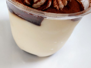 「セブン-イレブン とろけるティラミス」のクチコミ画像 by はるなつひさん