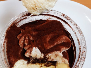 「セブン-イレブン とろけるティラミス」のクチコミ画像 by はるなつひさん