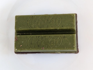 中評価】ネスレ キットカットよくばりダブル オトナの甘さ 濃い