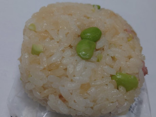 「セブン-イレブン 枝豆ベーコンバター醤油おむすび」のクチコミ画像 by tddtakaさん