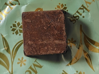 「明治 メルティーキッス 初摘み濃抹茶 袋135g」のクチコミ画像 by るったんさん