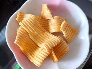 中評価】おやつカンパニー エッグタイム ポムポムプリンのたまごパン