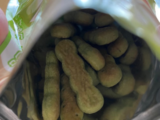 「ギンビス ホワイトチョコがしみこんだミニアスパラガス 抹茶ラテ味 37g」のクチコミ画像 by わやさか...出張中...さん