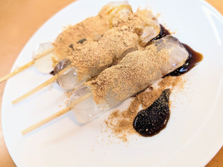 京都駅で1日1000本売れる大ヒット！おちょぼ串わらび6種×各2本