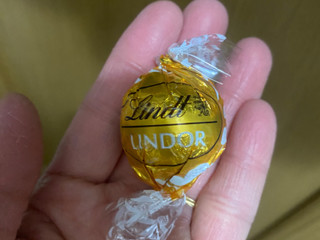 高評価】リンツ リンドール ホワイトの感想・クチコミ・商品情報【もぐ