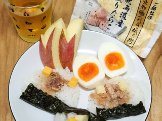 「セブン-イレブン 八代目儀兵衛監おむすび 北海道産炙りたらこ」のクチコミ画像 by みにぃ321321さん