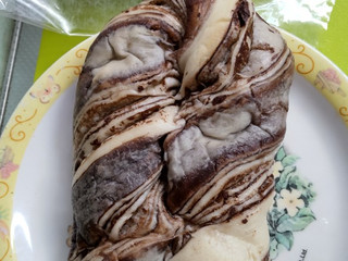 「セブン-イレブン もっちり食感チョコブレッド」のクチコミ画像 by minorinさん