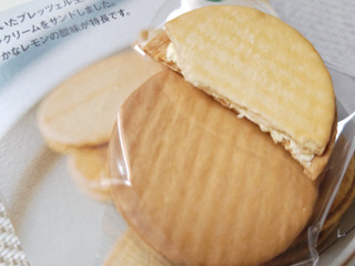 「無印良品 プレッツェルサンド レモンクリーム味 2枚×6」のクチコミ画像 by taaさん